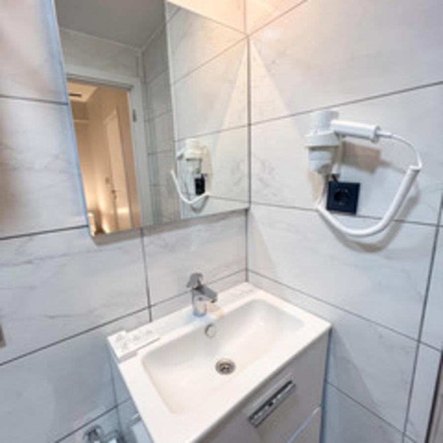 Galata Inn Hotel Istanboel Buitenkant foto